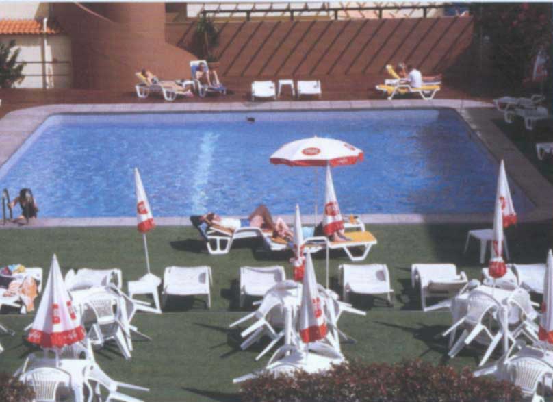 Buganvília Hotel Apartamento - piscina