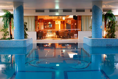 Hotel Apartamento Oceanus - piscina interna